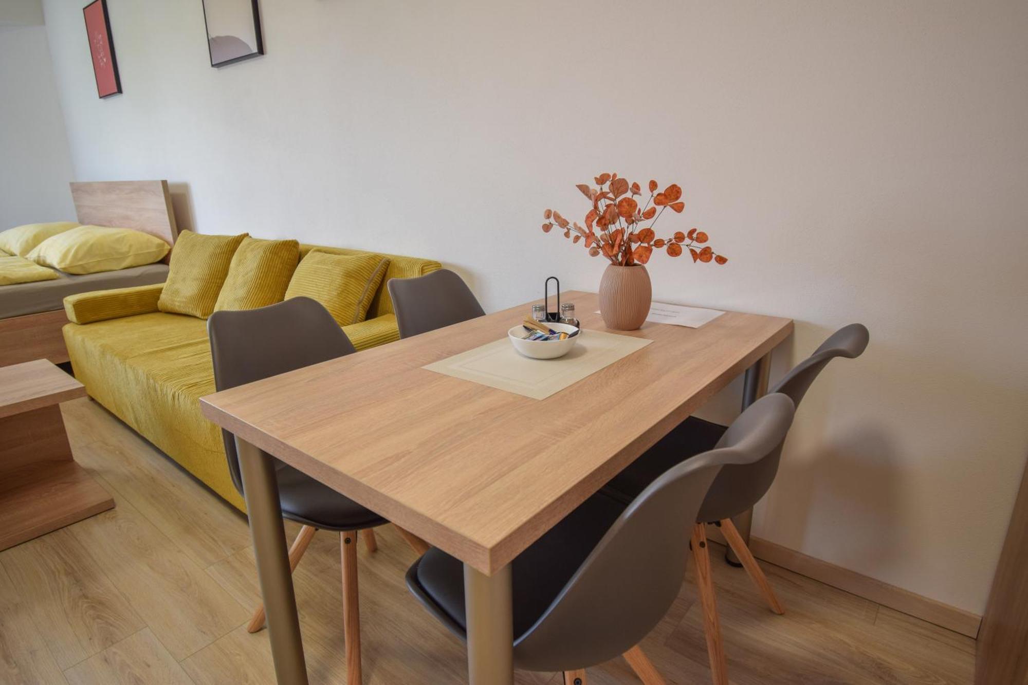 Ferienwohnung Saratovska Trenčín Exterior foto
