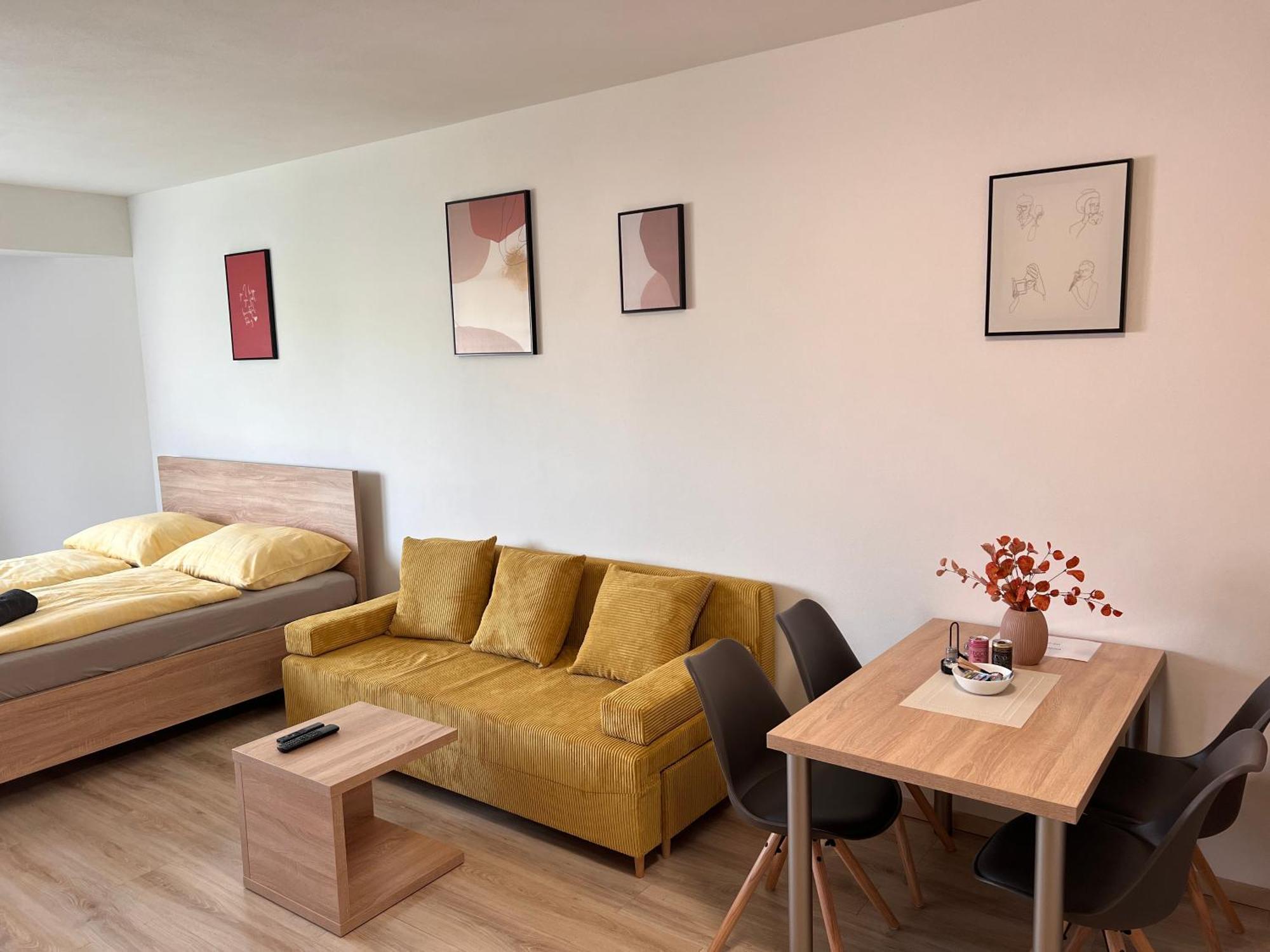 Ferienwohnung Saratovska Trenčín Exterior foto